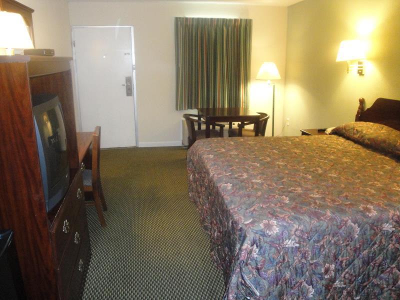 Rodeway Inn Union Exterior photo
